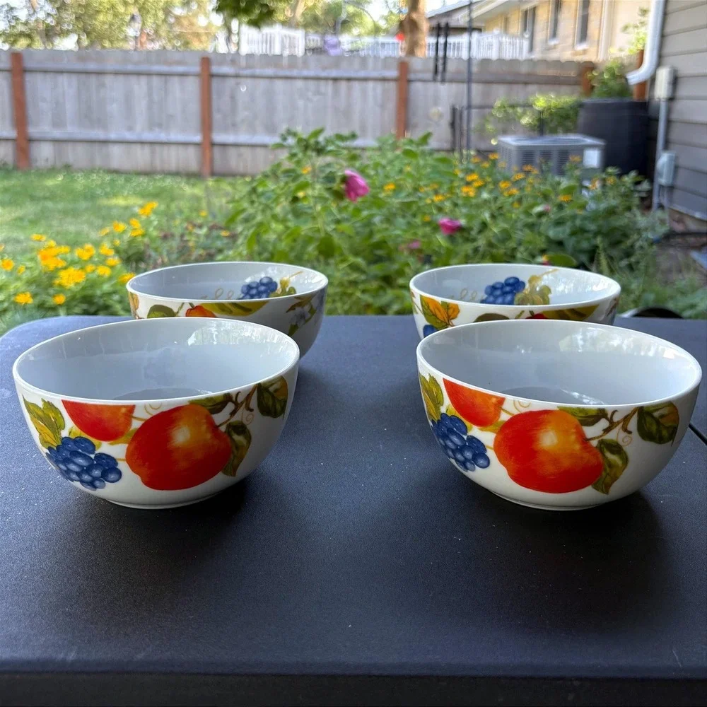 Pfaltzgraff Orchard Cereal Bowls Set of 4 Fruit Pattern 2002 (retired)